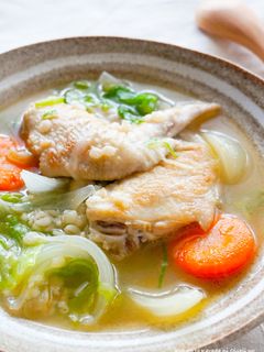 手羽先と押し麦☆スープ-レシピのメイン写真