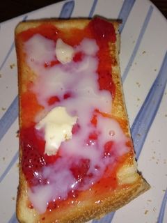 バターイチゴミルクトースト★-レシピのメイン写真