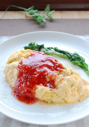 野菜たっぷりカレー風味☆とろ～りオムレツ-レシピのメイン写真