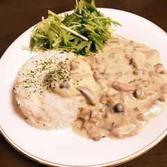 รูปของ 簡単美味しい♡白いビーフストロガノフ