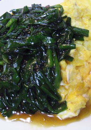 柔らかく焼いた卵にとろーりニラあんかけ-レシピのメイン写真