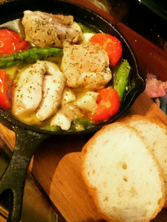 ✧*鶏肉とトマトの簡単アヒージョ̩☽⋆゜-レシピのメイン写真