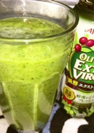 スムージーにオリーブオイルをひとかけ-レシピのメイン写真