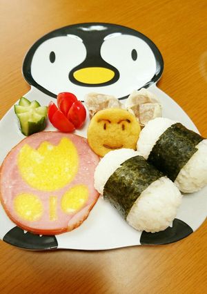 まん丸ハムに型抜き☆卵でお絵かき！-レシピのメイン写真