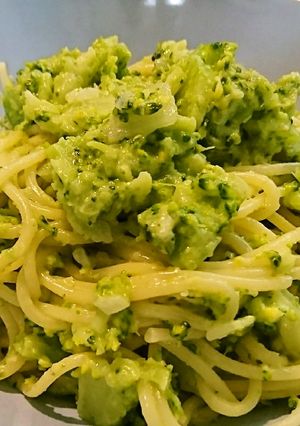 お手軽♪ブロッコリーとチーズのパスタ-レシピのメイン写真
