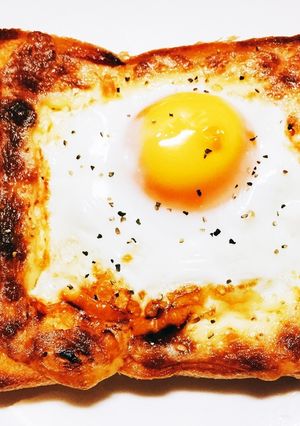 朝ご飯に簡単マヨタマトースト-レシピのメイン写真
