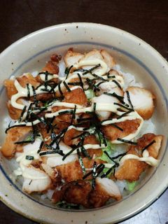 マヨネーズと唐揚げ丼(^^)/-レシピのメイン写真