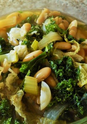 ケールと野菜のデトックススープ-レシピのメイン写真
