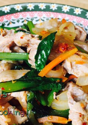 食べるラー油で簡単♡豚肉と野菜の炒めもの-レシピのメイン写真