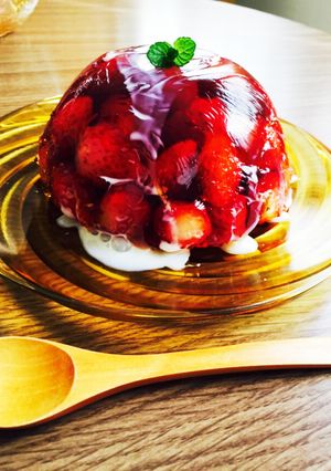 いちご丸ごと紅茶ゼリー-レシピのメイン写真