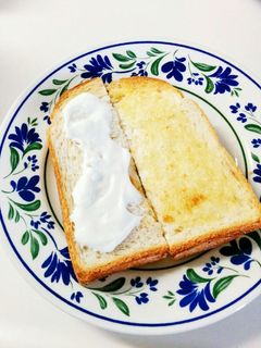 水切りヨーグルトトースト-レシピのメイン写真