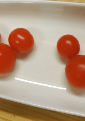 ミニトマトdeミッキー-レシピのメイン写真