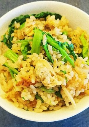 菜っ葉とアサリの味噌バター炊き込みご飯-レシピのメイン写真