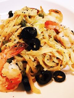 海老と黒オリーブとケイパーの生パスタ-レシピのメイン写真