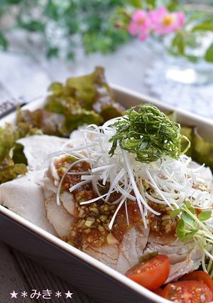 しっとり茹で鶏のさっぱり梅ソース-レシピのメイン写真