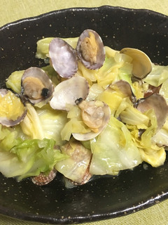 春キャベツとあさりのバター蒸し-レシピのメイン写真
