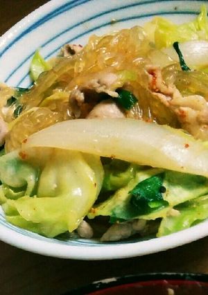 豚肉と春雨、キャベツのピリ辛炒め-レシピのメイン写真