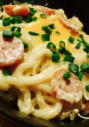 コンビニ食材で。卵白も使うカルボうどん♬-レシピのメイン写真