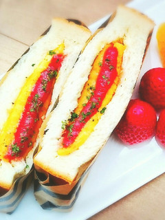 オムレツとソーセージのポケットサンド-レシピのメイン写真