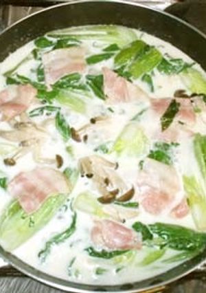 チンゲン菜のクリーム煮♪簡単牛乳と片栗粉-レシピのメイン写真