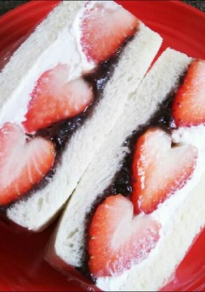 萌え断♪あんこと苺のホイップサンドイッチ-レシピのメイン写真