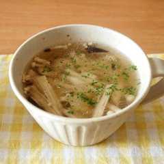รูปของ にんにくをちょっぴりきかせたキノコスープ