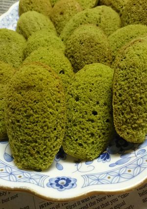 翌日が美味しい♡しっとり抹茶マドレーヌ-レシピのメイン写真