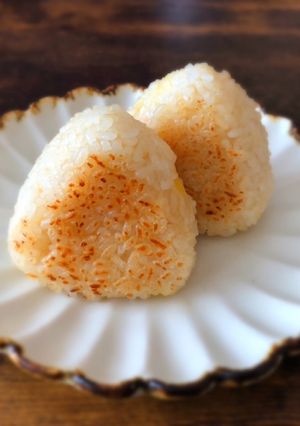 子供の大好物！チーズが入った焼おにぎり-レシピのメイン写真