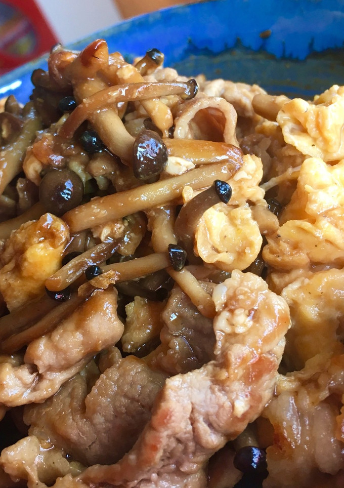 しめじと卵と豚肉のオイスターソース炒め-レシピのメイン写真