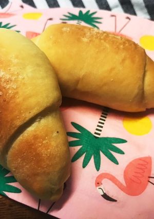 お家で焼きたて カリッふわっ☆塩パン☆-レシピのメイン写真