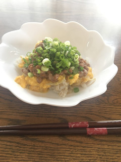 石田ゆり子の十八番★納豆ふわふわ卵丼-レシピのメイン写真