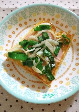思わず笑顔♪旬の玉ねぎ＆葉でハムトースト-レシピのメイン写真