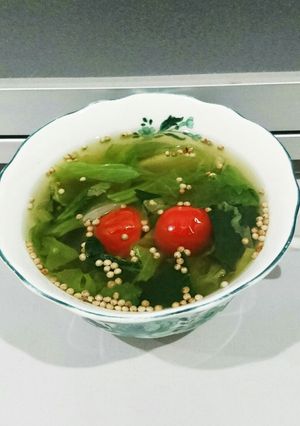 煎りえごま入りレタスとプチトマトのスープ-レシピのメイン写真