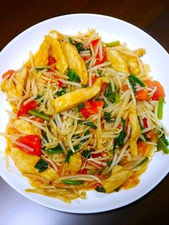 簡単!しっとりムネ肉ともやしのトマト炒め-レシピのメイン写真