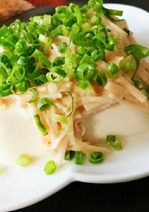 エノキ入り♪明太子ソースかけ温豆腐-レシピのメイン写真