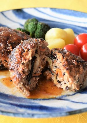 乾物の煮物リメイク☆ハンバーグ-レシピのメイン写真