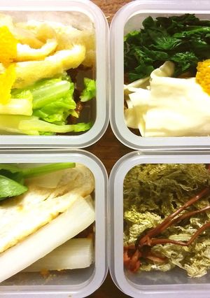 カップにお湯を注ぐ即席お味噌汁＆お吸い物-レシピのメイン写真