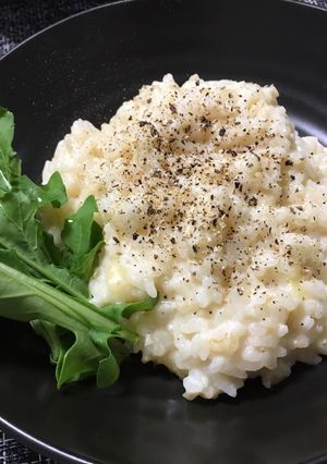 ルッコラと冷凍ごはんの濃厚チーズリゾット-レシピのメイン写真