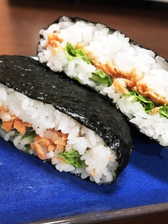 わさび菜と鮭のおにぎらず-レシピのメイン写真
