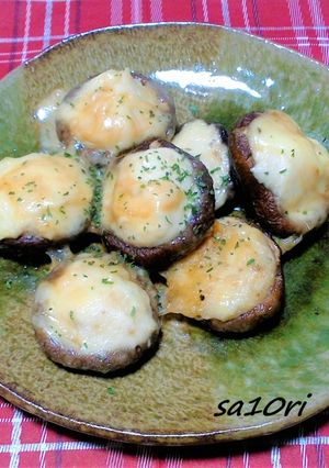 トースターで簡単!椎茸のマヨ鶏チーズ焼き-レシピのメイン写真