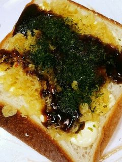 天カスたっぷり太るお好み焼きトーストw-レシピのメイン写真