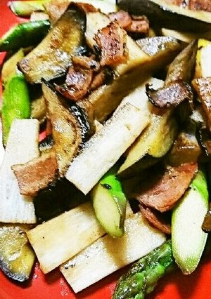長芋とベーコンとアスパラのレモン醤油炒め-レシピのメイン写真