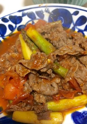牛肉とトマト☆アスパラのピリ辛炒め-レシピのメイン写真