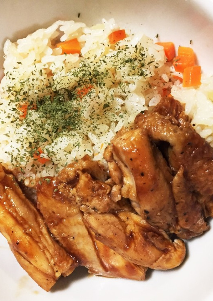 炊飯器で☆まるごとチキンのピラフ-レシピのメイン写真