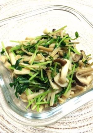 お弁当にも♪３種の茸と豆苗の大蒜ソテー-レシピのメイン写真