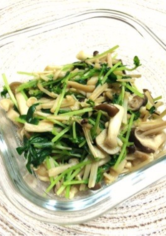お弁当にも♪３種の茸と豆苗の大蒜ソテー-レシピのメイン写真