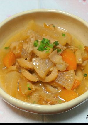 圧力鍋で柔らか！モツと根菜の煮込み-レシピのメイン写真