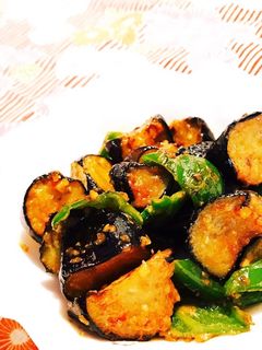 甘辛がやみつき!なすとピーマンの味噌炒め-レシピのメイン写真