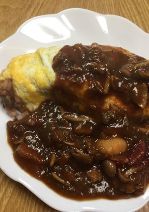 リメイク・シチューでオムライス-レシピのメイン写真