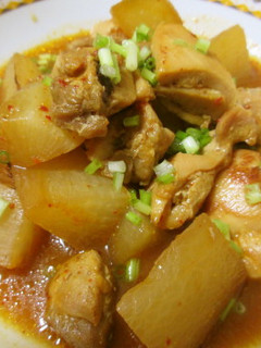 【キムチ鍋の素】鶏肉と大根の甘辛キムチ煮-レシピのメイン写真